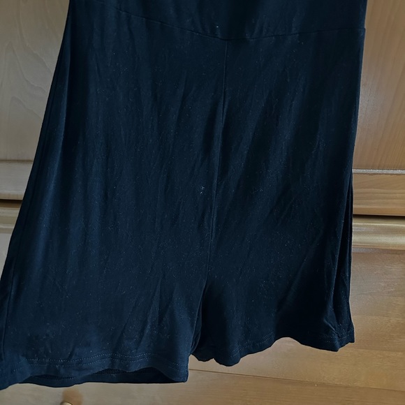 Black romper from shein. Only worn once. Great condition. - Picture 2 of 3